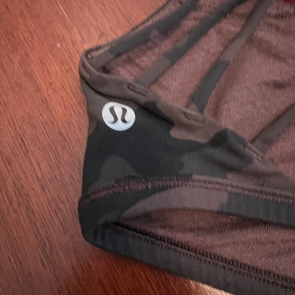 Lululemon Camo Strappy Sports Bra - Picture 4 of 4
